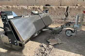 Miotła magnetyczna MS 2000 FALCON – sprzątanie zanieczyszczeń metalowych na terenie cementowni
