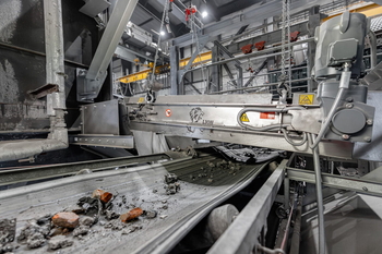Automatyczna płyta magnetyczna DND-AC – sortowanie metali nieżelaznych z żużla spalarniowego