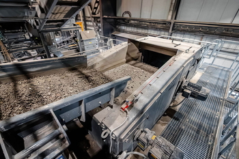 Separator wiroprądowy ECS – sortowanie metali nieżelaznych z żużla spalarniowego