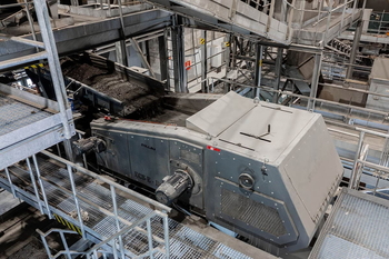 Separator wiroprądowy ECS – sortowanie metali nieżelaznych z żużla spalarniowego