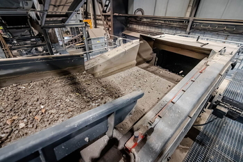 Separator wiroprądowy ECS – sortowanie metali nieżelaznych z żużla spalarniowego