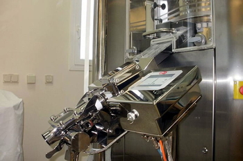 Detektor metali PHARMATRON 07 HQ – kontrola tabletek w przemyśle farmaceutycznym