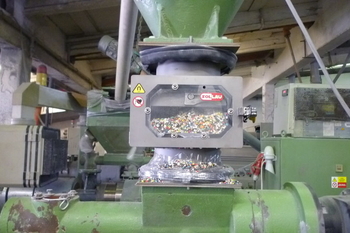 Szafkowy separator magnetyczny MSS-MC – wytłaczanie i rozdmuchiwanie tworzyw sztucznych