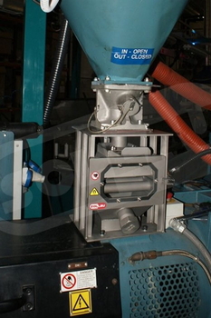 Szafkowy separator magnetyczny MSS-MC – wtrysk tworzyw sztucznych