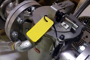 Dwupłaszczowy separator magnetyczny MSP-S – separacja metali z płynnej czekolady w przemyśle spożywczym