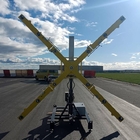 Mobilny krzyż świetlny wskazujący zamknięcie pasa startowego