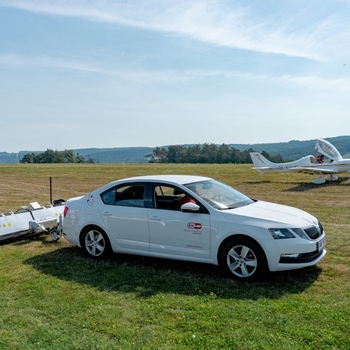 Miotła magnetyczna MS 2000 FALCON dla lotnisk i powierzchni nieutwardzonych