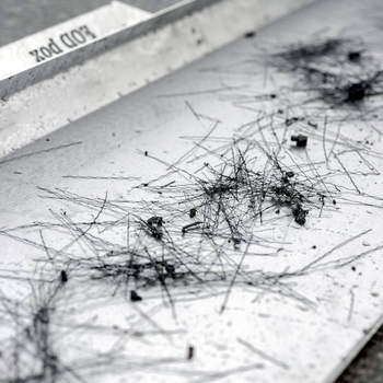 Niepożądane nieczystości metalowe w  lotnictwie - FOD