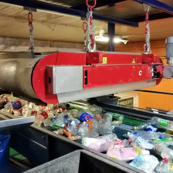 Separator magnetyczny nadtaśmowy DND-AC