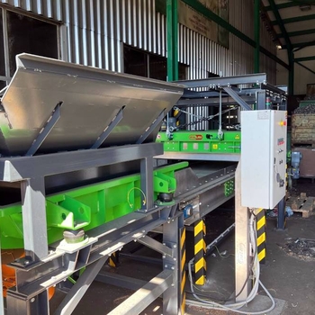 Nadtaśmowy separator elektromagnetyczny – automatyczny DND-AC E